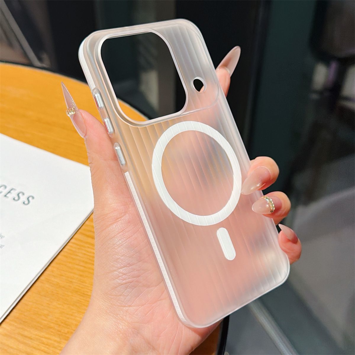 غطاء حماية فاخر مضاد للسقوط بت - مراجعة Oppo Find X8 وسعره