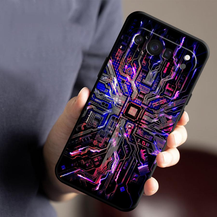 غطاء هاتف بتصميم لوحة دوائر كه - مراجعة Google Pixel 9 Pro وسعره
